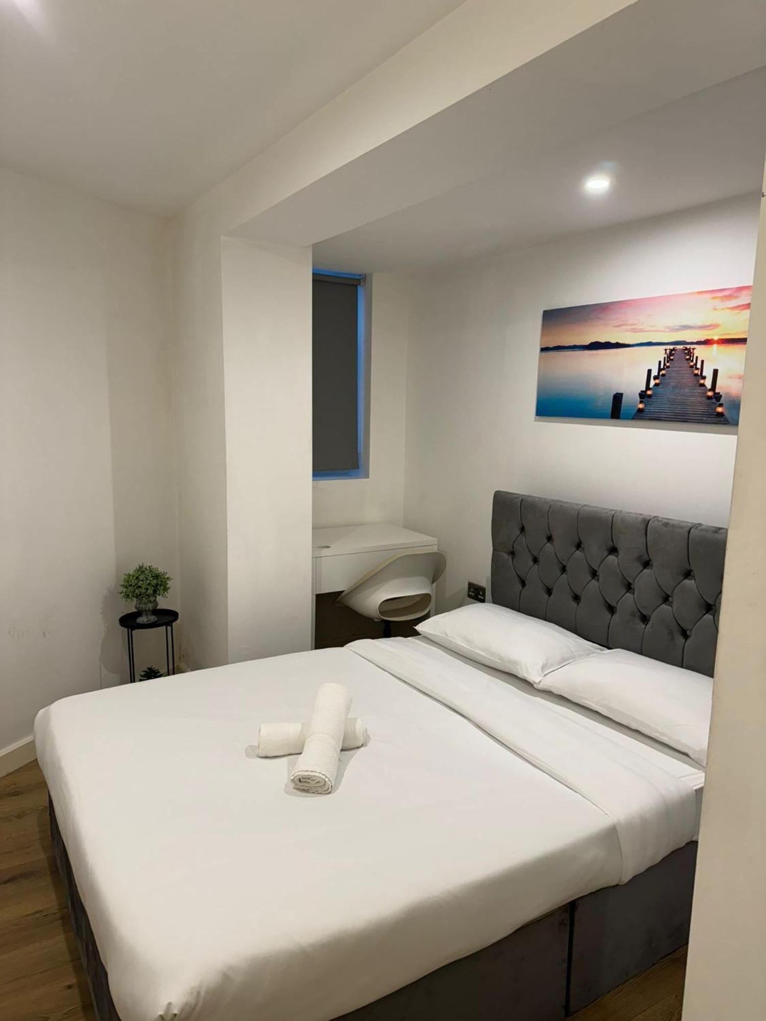 Cozy Two Bedroom Apartment Sleeps 6 Near Camden Market Hw10 Londyn Zewnętrze zdjęcie